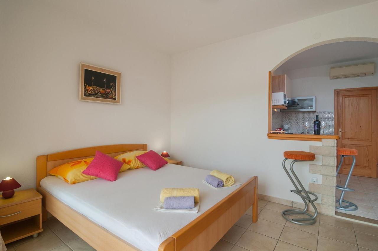 Apartments Molo Mare Hvar Town Exterior foto