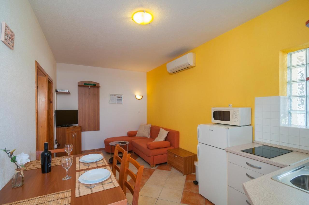 Apartments Molo Mare Hvar Town Exterior foto