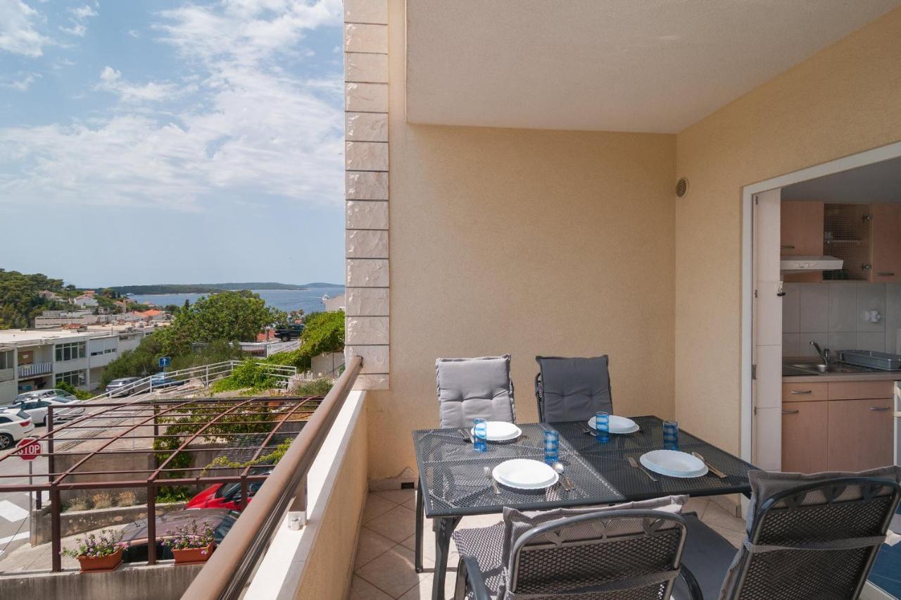 Apartments Molo Mare Hvar Town Exterior foto