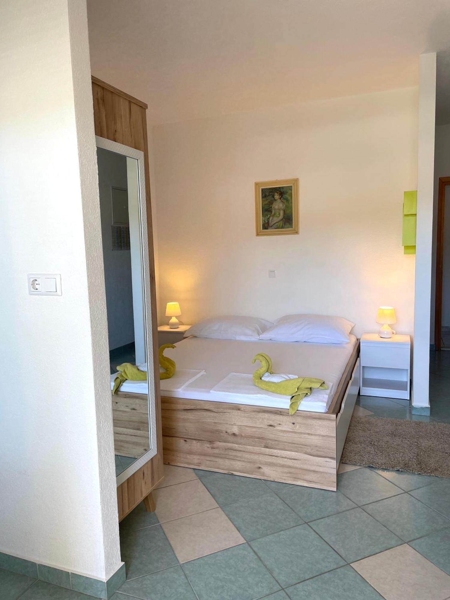 Apartments Molo Mare Hvar Town Zimmer foto